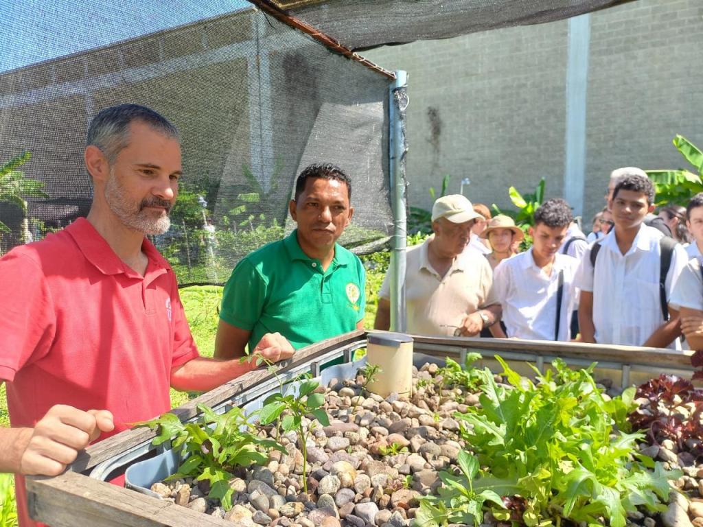 ¿Qué es la acuaponía? Proyecto que beneficiará al Colegio Leonidas&nbsp;Acuña